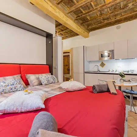 Dream House קונאו